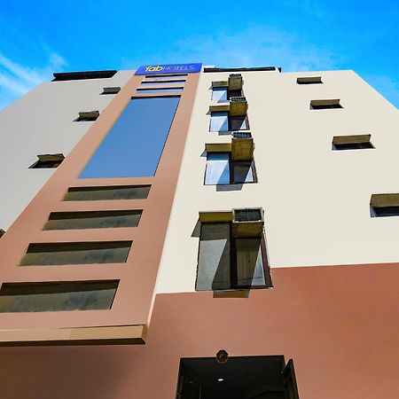 Fabhotel Pp Residency Tilak Nagar Нью-Делі Екстер'єр фото