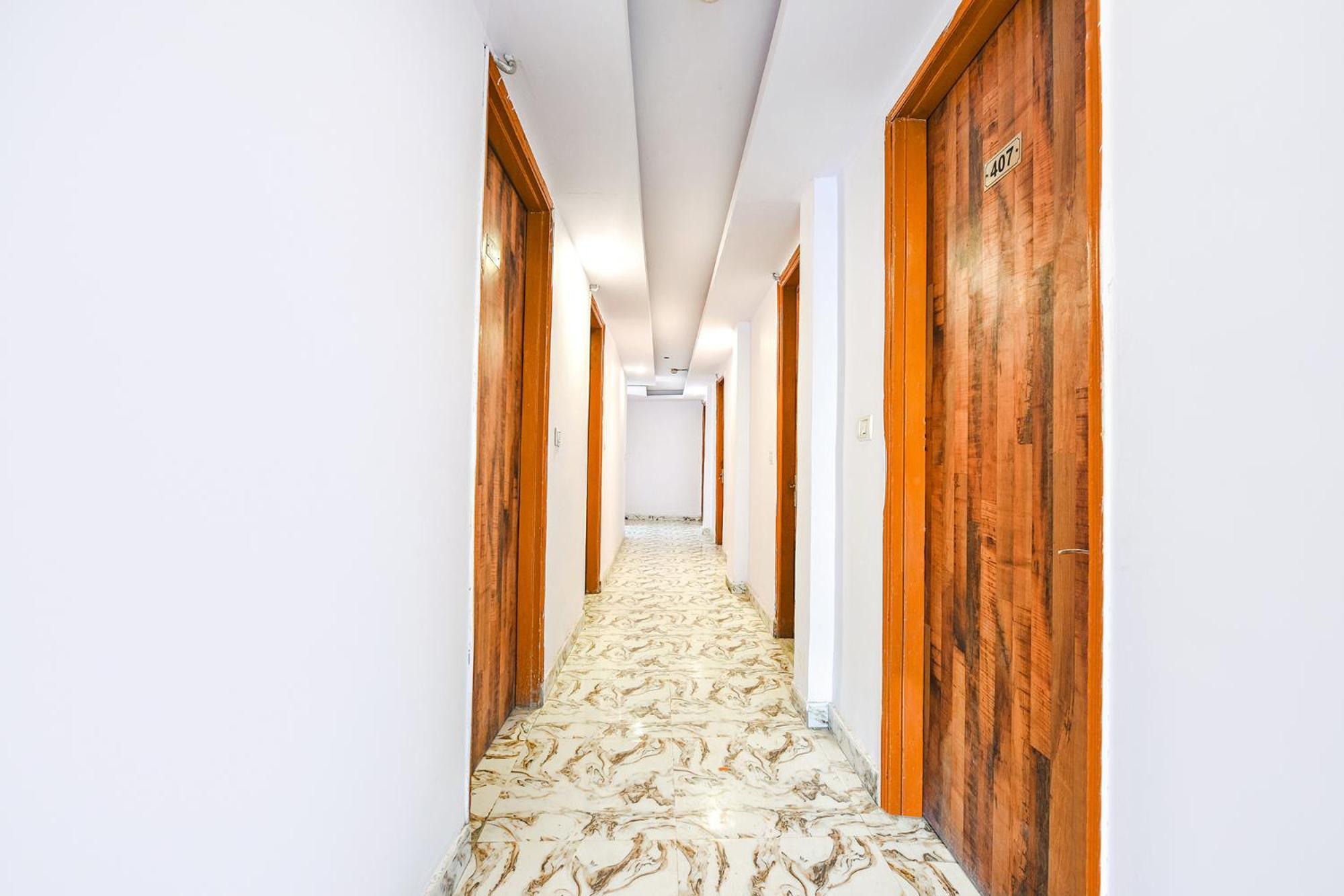 Fabhotel Pp Residency Tilak Nagar Нью-Делі Екстер'єр фото